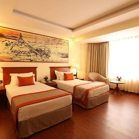 Hotel Aela Grand Near Delhi Airport By La Casa New Delhi Luaran gambar